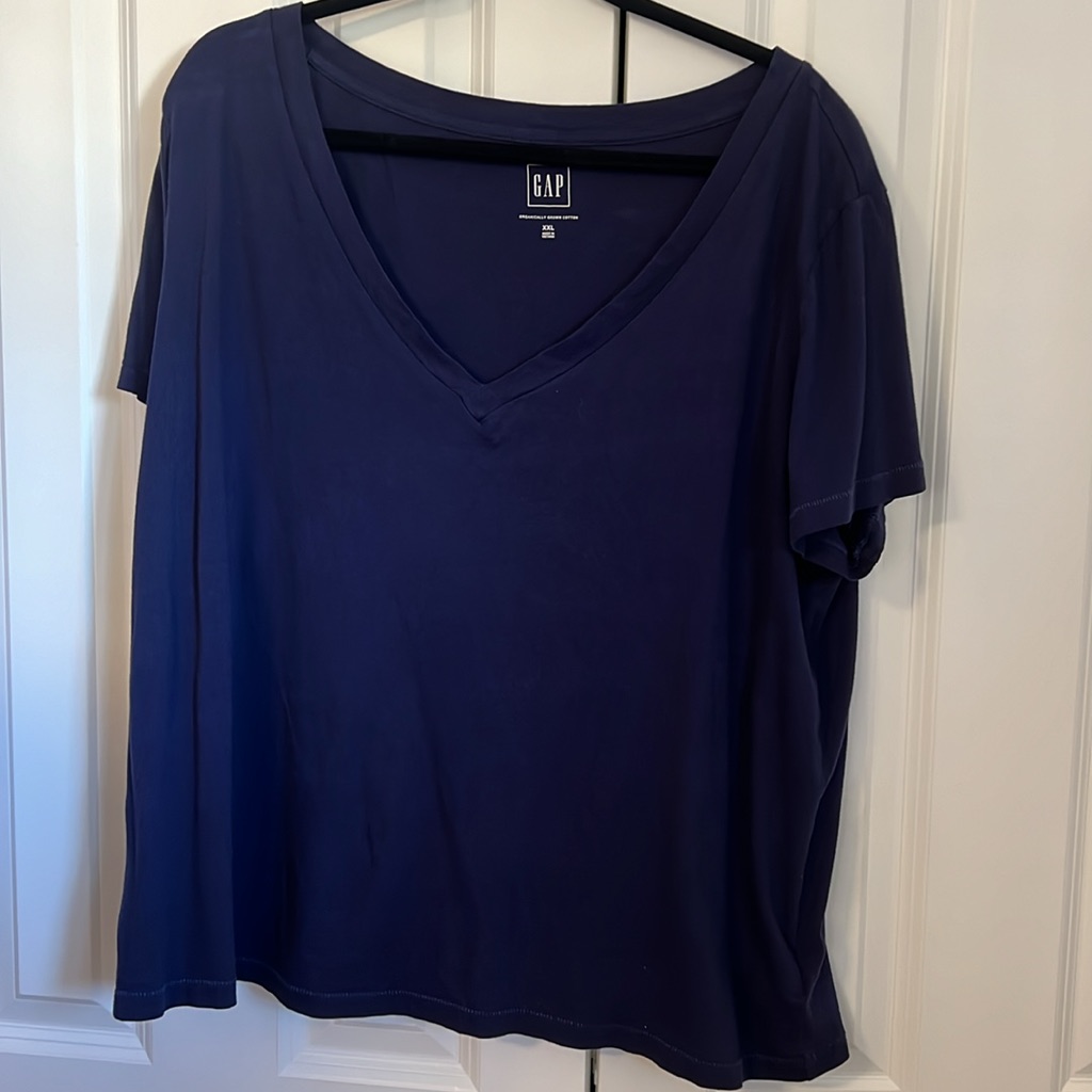 Gap V Neck